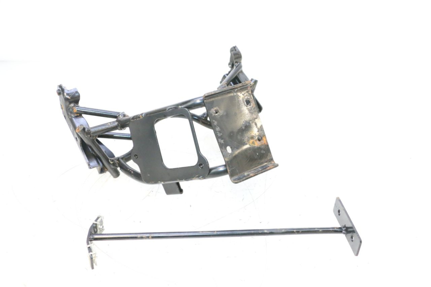 photo de ARANHA FRONTAL SYM GTS EVO 125 (2009 - 2013) - Outro ângulo de visão