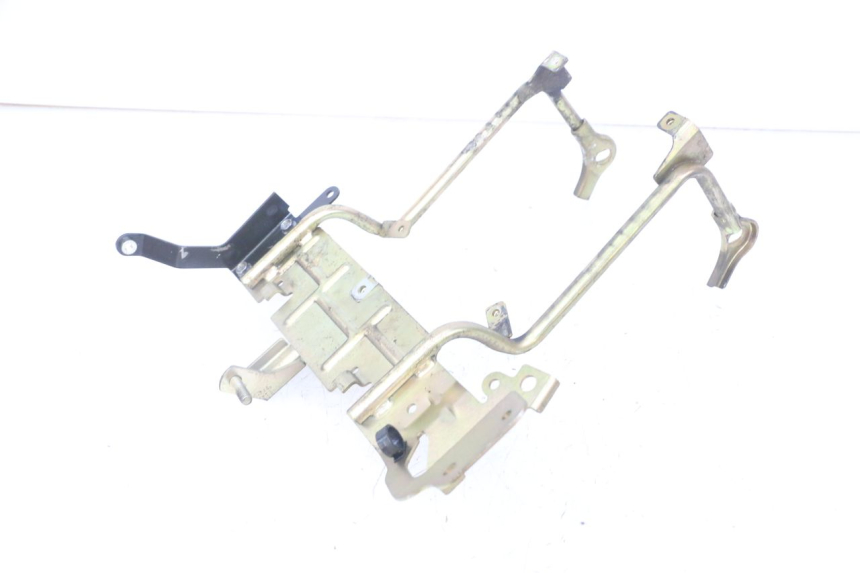 photo de ARANHA FRONTAL PEUGEOT JET FORCE CARBU 50 (2003 - 2016) - Outro ângulo de visão