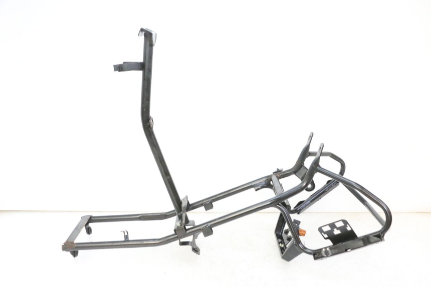photo de ARANHA FRONTAL PIAGGIO MP3 125 (2006 - 2014) - Pontos de fixação