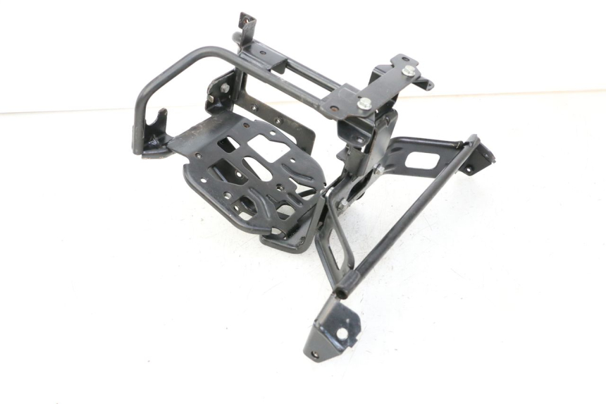 photo de ARANHA FRONTAL PEUGEOT SATELIS 125 (2013 - 2018) - Ampliação técnica