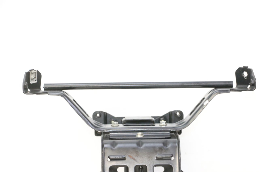 photo de ARANHA FRONTAL PEUGEOT SATELIS 125 (2013 - 2018) - Pontos de fixação