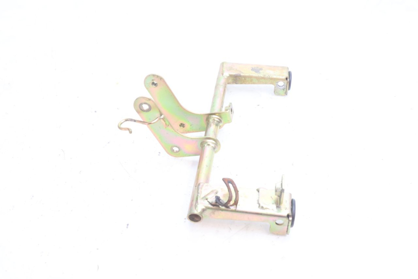 photo de SUPORTE DE CARENAGEM DIANTEIRA HONDA SH 125 (2001 - 2003) - Detalhe da peça