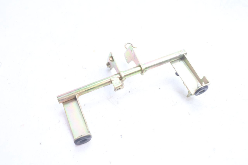 photo de SUPORTE DE CARENAGEM DIANTEIRA HONDA SH 125 (2001 - 2003) - Ampliação técnica