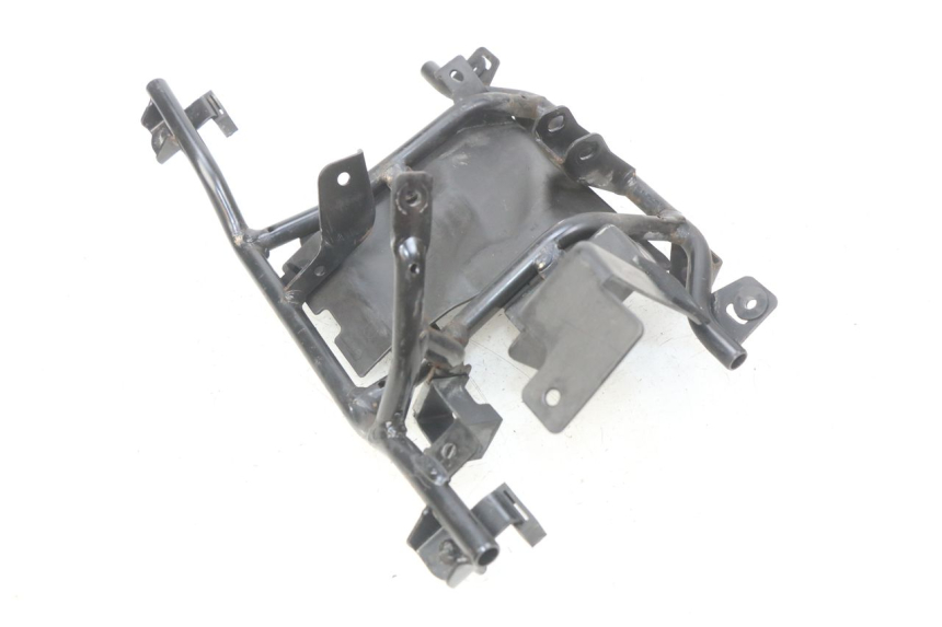 photo de ARANHA FRONTAL SUZUKI SIXTEEN 125 (2008 - 2010) - Detalhe da peça