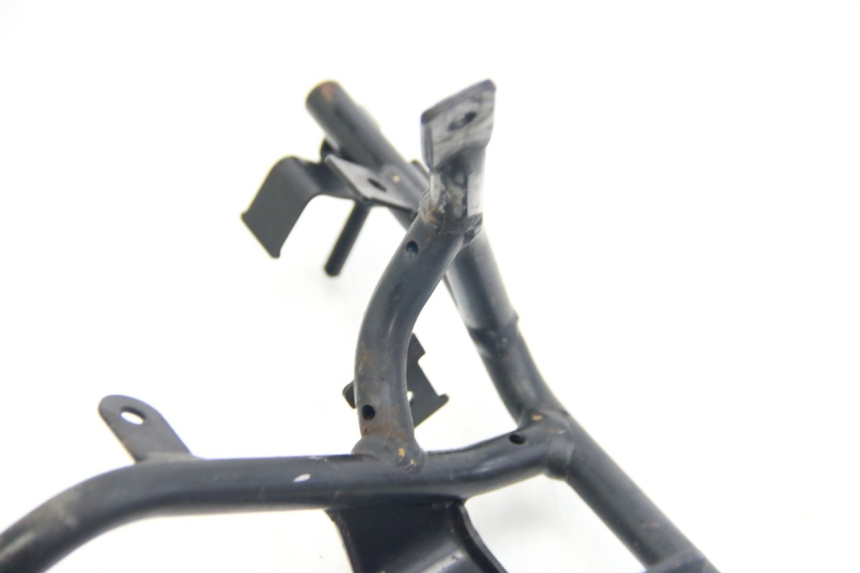 photo de ARANHA FRONTAL SUZUKI SIXTEEN 125 (2008 - 2010) - Pontos de fixação