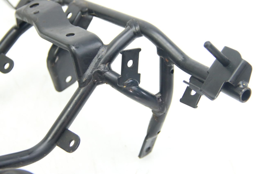 photo de ARANHA FRONTAL SUZUKI SIXTEEN 125 (2008 - 2010) - Peça verificada