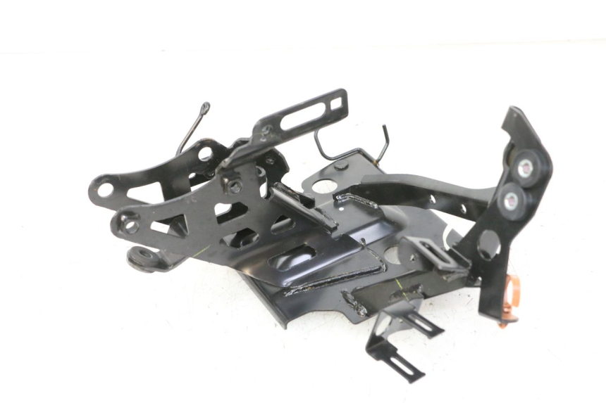photo de ARANHA FRONTAL YAMAHA XMAX X-MAX 125 (2021 - 2025) - Outro ângulo de visão