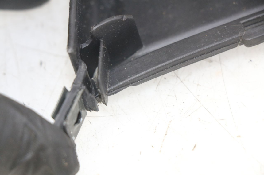 photo de ARANHA FRONTAL PIAGGIO XEVO - X EVO 125 (2007 - 2017) - Outro ângulo de visão