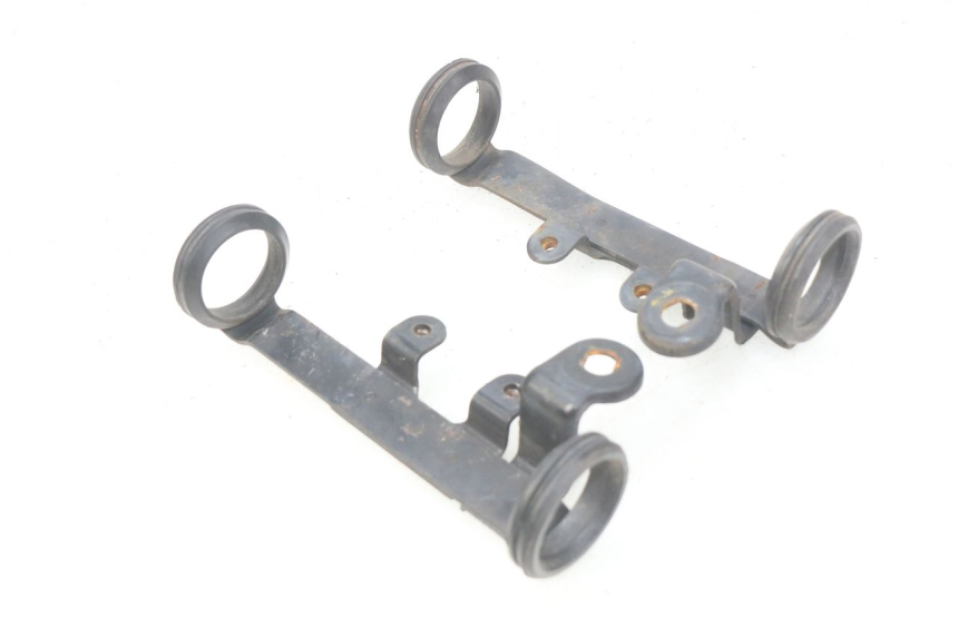 photo de ARAIA CABEÇA DE GARFO SUZUKI SV N 650 (1999 - 2002) - Outro ângulo de visão