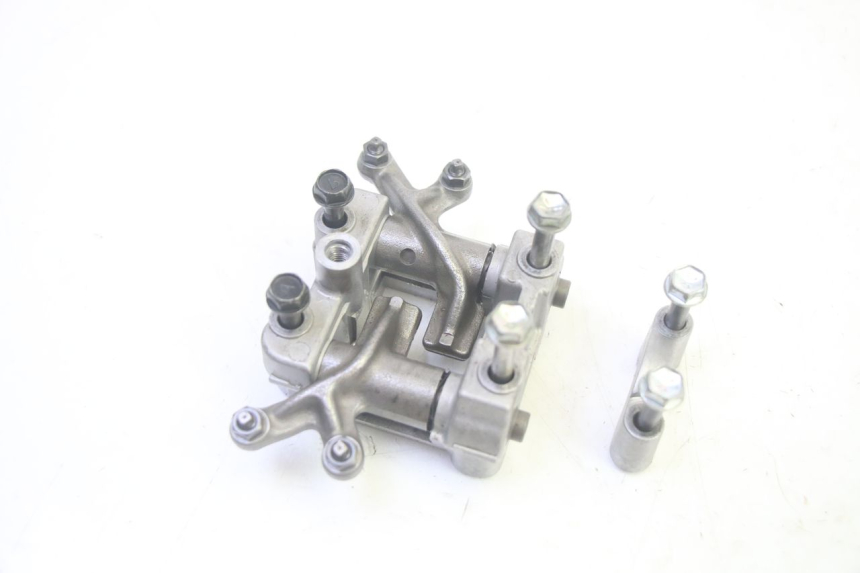 photo de ÁRVORE DE CAMES SUZUKI BURGMAN 125 (2007 - 2014) - Pontos de fixação