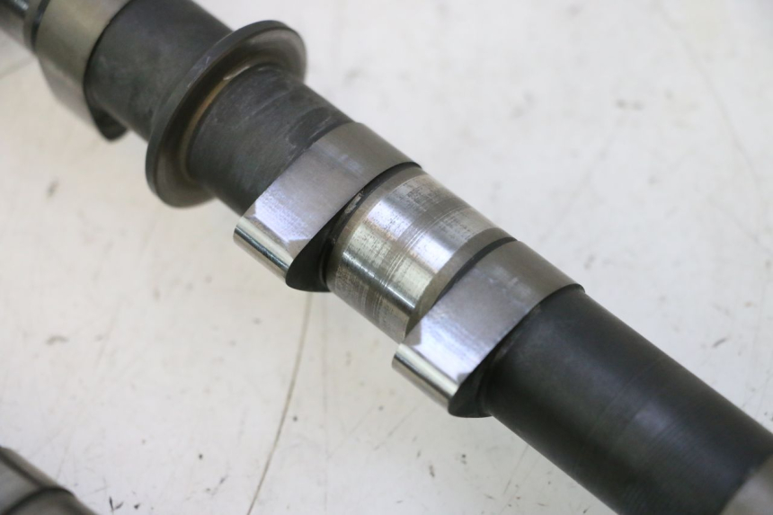 photo de Árvore de cames YAMAHA FJR 1300 (2001 - 2005) - Ampliação técnica
