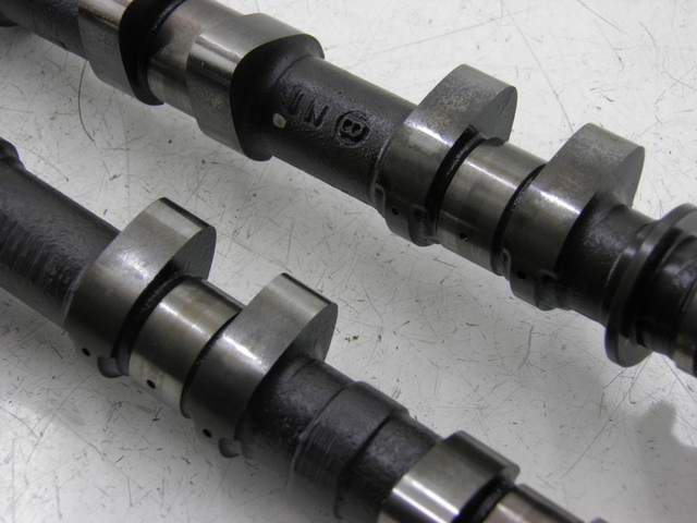 photo de ÁRVORE DE CAMES HONDA CB F HORNET 600 (1998 - 1999) - Detalhe da peça