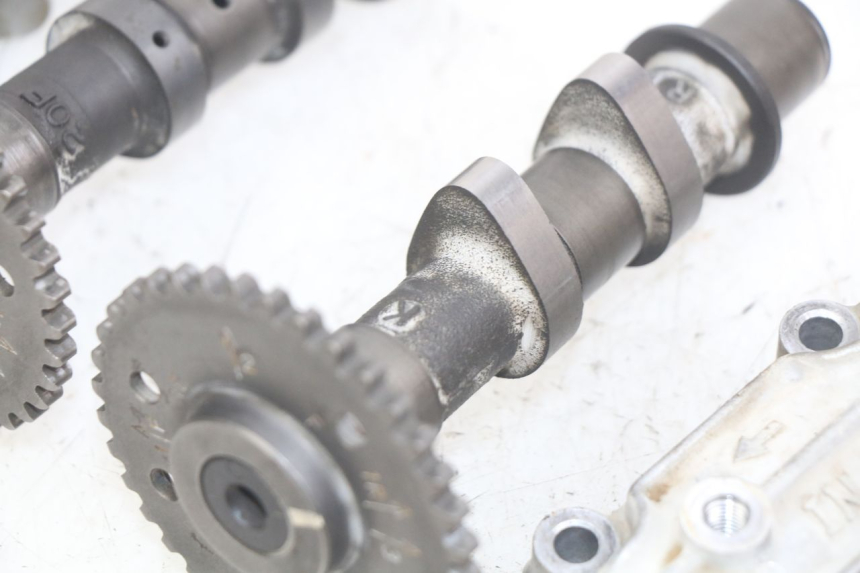 photo de ÁRVORE DE CAMES SUZUKI SV N 650 (1999 - 2002) - Detalhes característicos