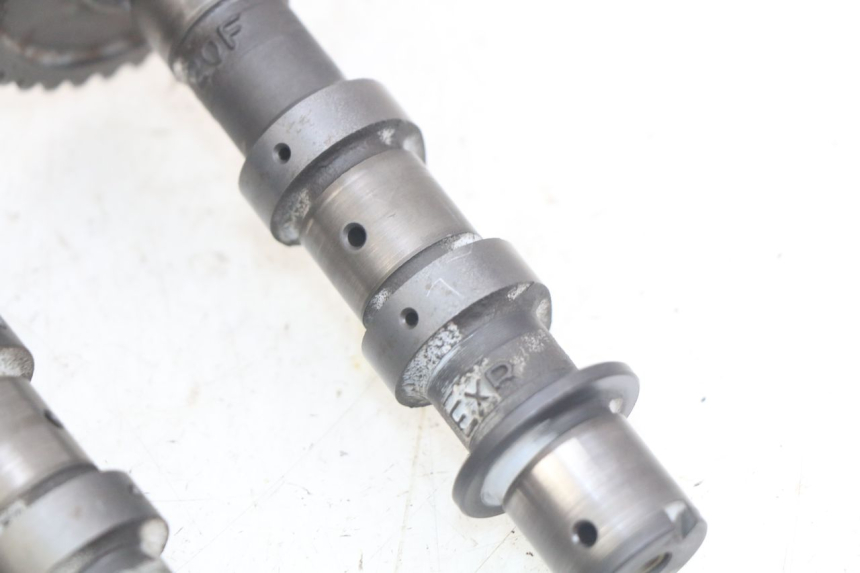 photo de ÁRVORE DE CAMES SUZUKI SV N 650 (1999 - 2002) - Pontos de fixação