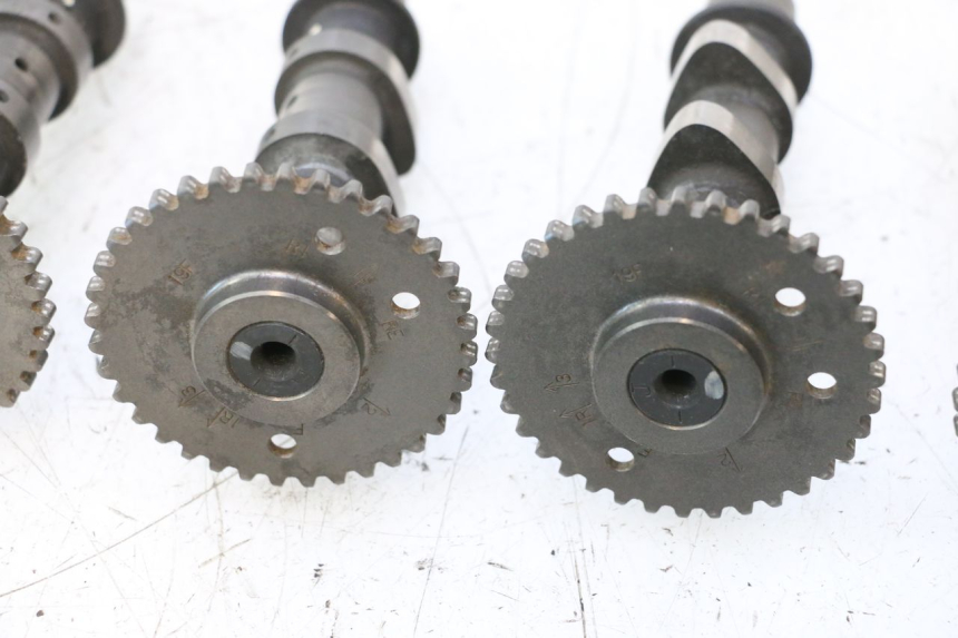 photo de Árvore de cames SUZUKI SV S 650 (2003 - 2009) - Ampliação dos componentes