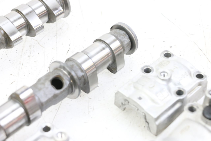 photo de ÁRVORE DE CAMES YAMAHA TDM ABS 900 (2002 - 2014) - Pontos de fixação