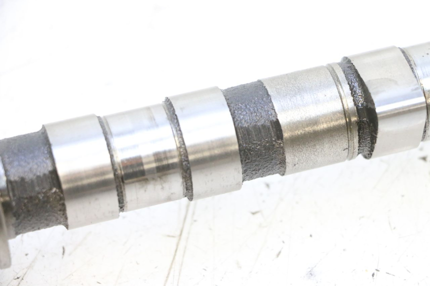 photo de ÁRVORE DE CAMES DE ADMISSÃO YAMAHA XJ6 ABS 600 (2008 - 2016) - Zoom do estado de desgaste
