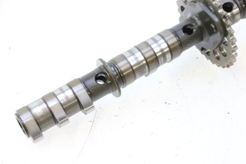 photo de Árvore de cames de admissão YAMAHA YZF R GENESIS 750 (1993 - 1998) - Outro ângulo de visão