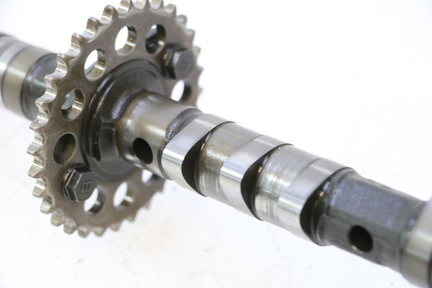 photo de Árvore de cames de admissão YAMAHA YZF R GENESIS 750 (1993 - 1998) - Ampliação técnica