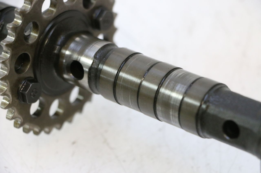photo de Árvore de cames de admissão YAMAHA YZF R GENESIS 750 (1993 - 1998) - Estado da superfície