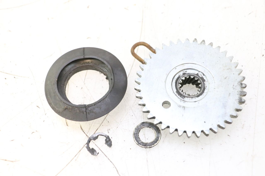 photo de EIXO DE CHUTEIRA PEUGEOT 103 SPX CLIP 50 (1989 - 1992) - Pontos de fixação