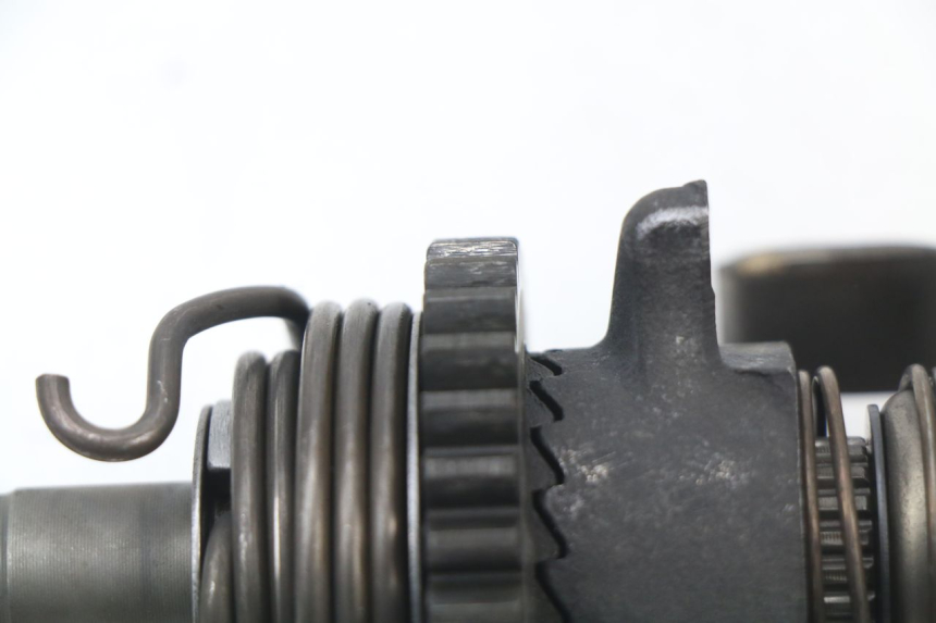 photo de EIXO DO KICK HONDA CG 125 (1996 - 1998) - Zoom do estado de desgaste
