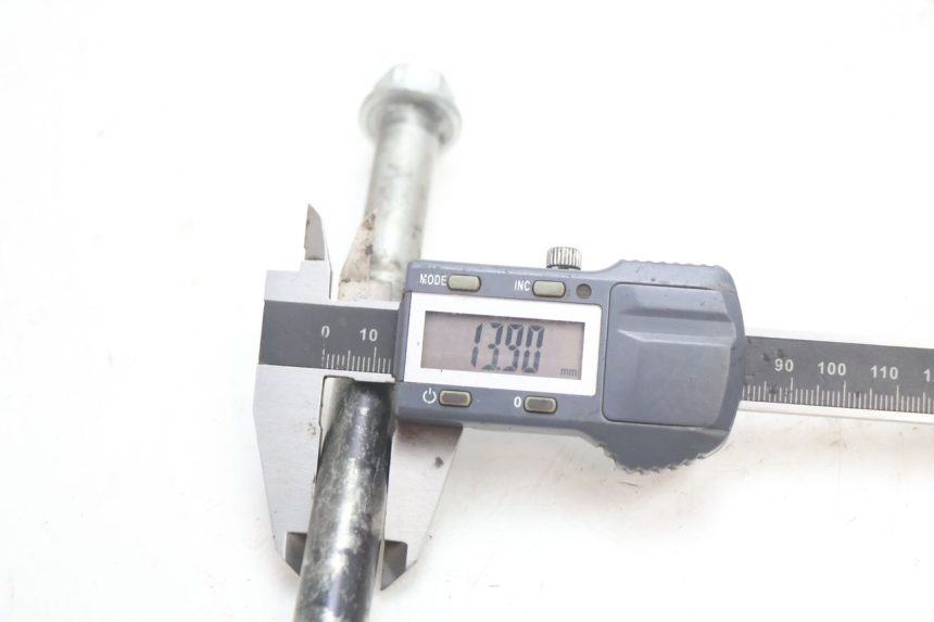 photo de EIXO DO BRAÇO OSCILANTE HM HONDA CRM DERAPAGE RR 50 (2006 - 2017) - Ampliação técnica