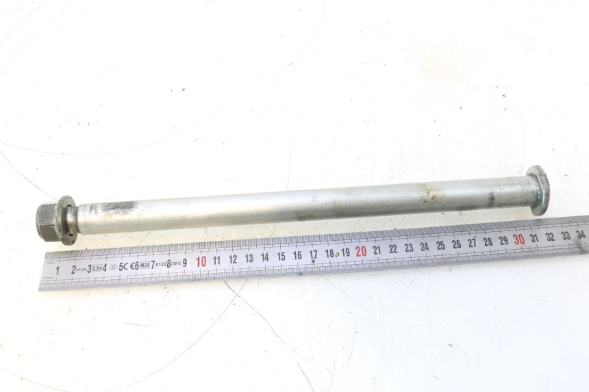 photo de EIXO DO BRAÇO OSCILANTE YAMAHA XJR 1300 (1998 - 2002) - Detalhe da peça