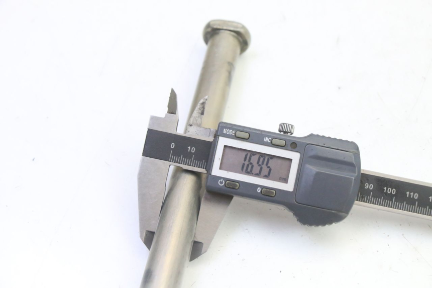 photo de EIXO DO BRAÇO OSCILANTE YAMAHA YZF YZ-F 450 (2014 - 2016) - Ampliação técnica