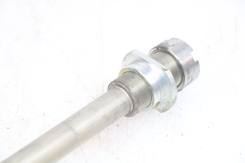 photo de EIXO DO BRAÇO OSCILANTE KAWASAKI Z 750 (2007 - 2013) - Pontos de fixação