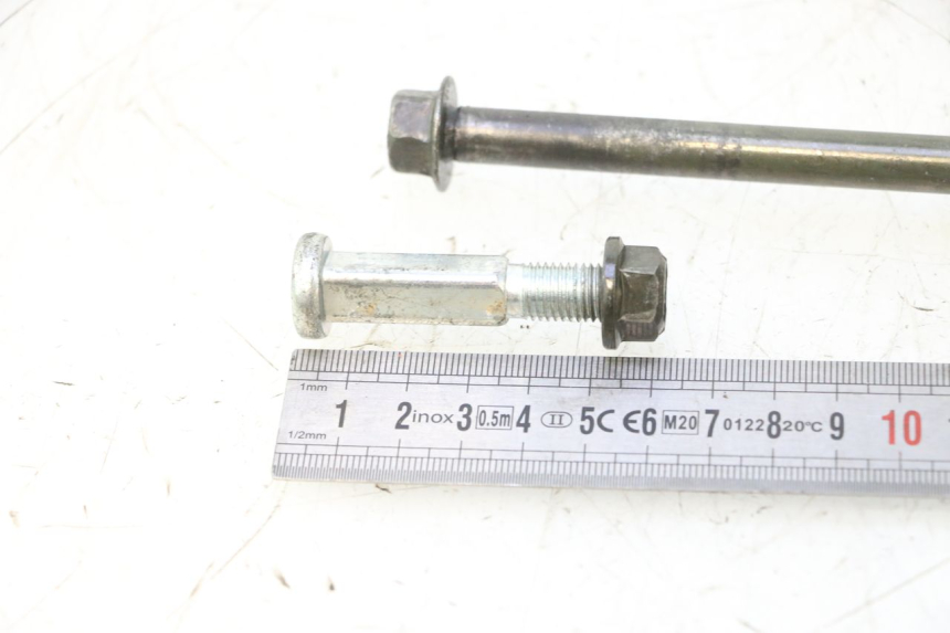 photo de EIXO DO MOTOR YAMAHA SLIDER 50 (1999 - 2004) - Detalhe da peça