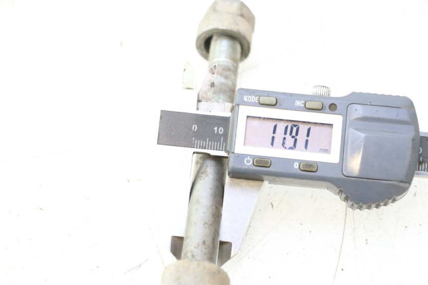 photo de EIXO DA RODA TRASEIRA PEUGEOT 103 SPX CLIP 50 (1989 - 1992) - Detalhe da peça