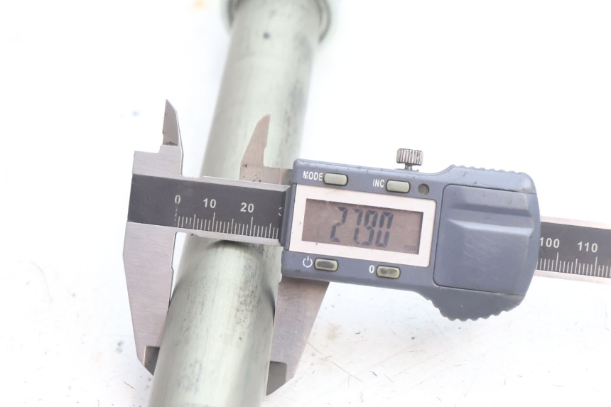 photo de EIXO DA RODA TRASEIRA YAMAHA FZ8 800 (2010 - 2016) - Ampliação técnica