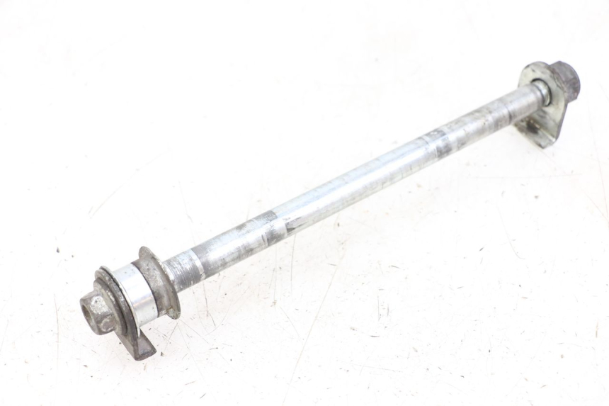 photo de EIXO DA RODA TRASEIRA HYOSUNG GF 125 (2001 - 2005) - Ampliação técnica