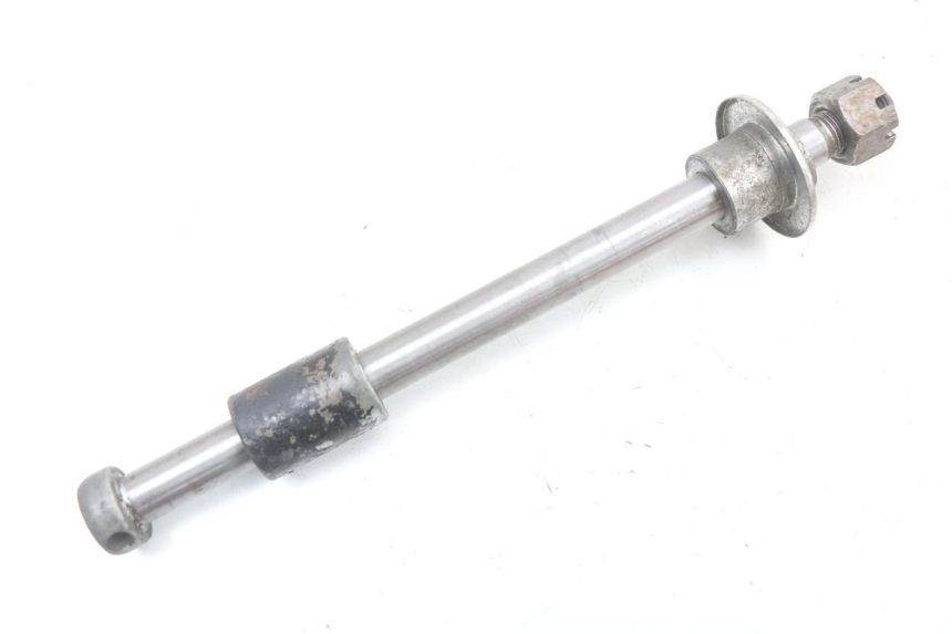 photo de EIXO DA RODA TRASEIRA SUZUKI GSX E 250 (1982 - 1983) - Vista principal