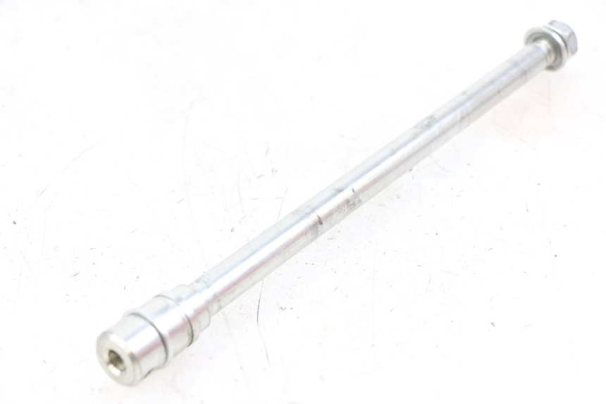 photo de EIXO DA RODA TRASEIRA ROYAL ENFIELD HYMALAYAN 410 (2016 - 2023) - Ampliação técnica