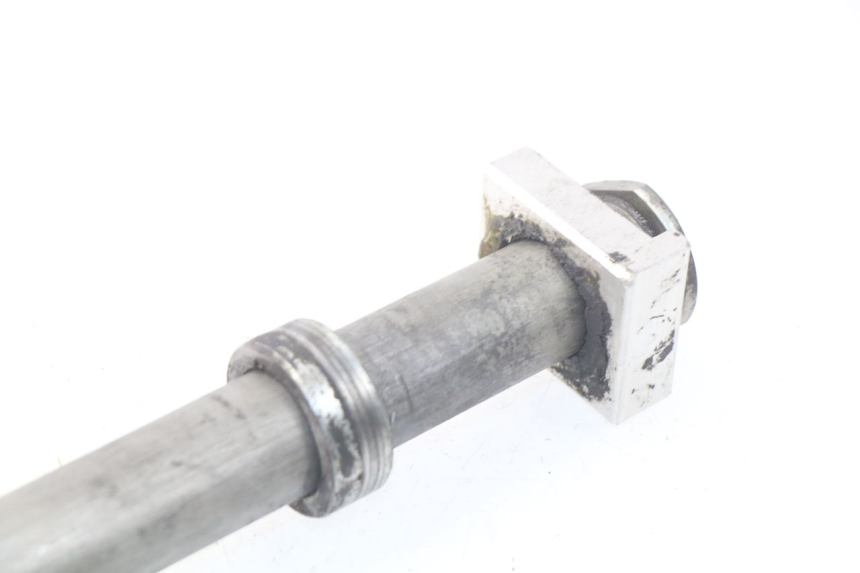 photo de EIXO DA RODA TRASEIRA YAMAHA TDM ABS 900 (2002 - 2014) - Pontos de fixação