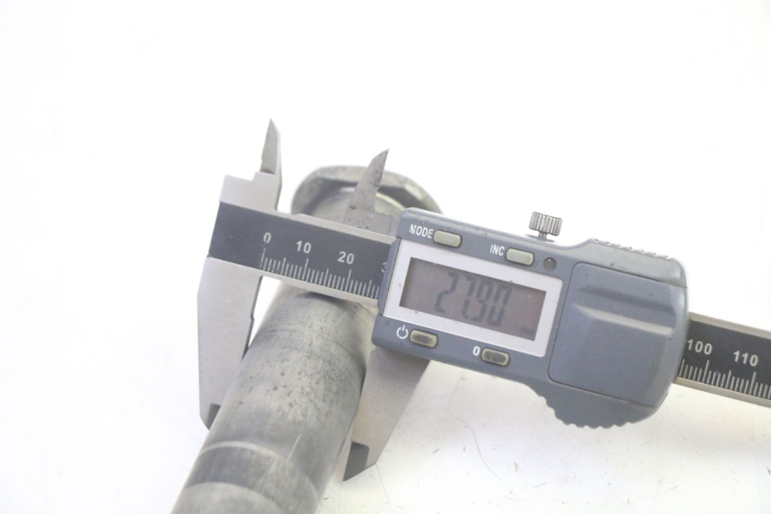 photo de EIXO DA RODA TRASEIRA YAMAHA TDM ABS 900 (2002 - 2014) - Ampliação técnica