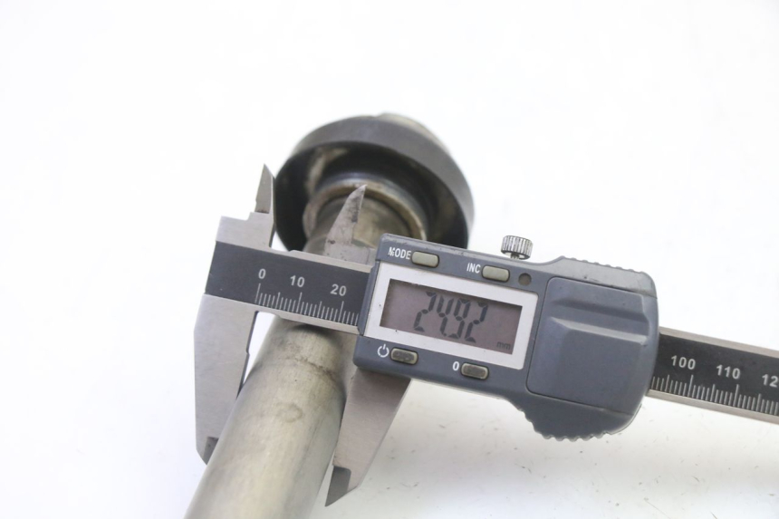 photo de EIXO DA RODA TRASEIRA YAMAHA YZF YZ-F 450 (2014 - 2016) - Ampliação técnica