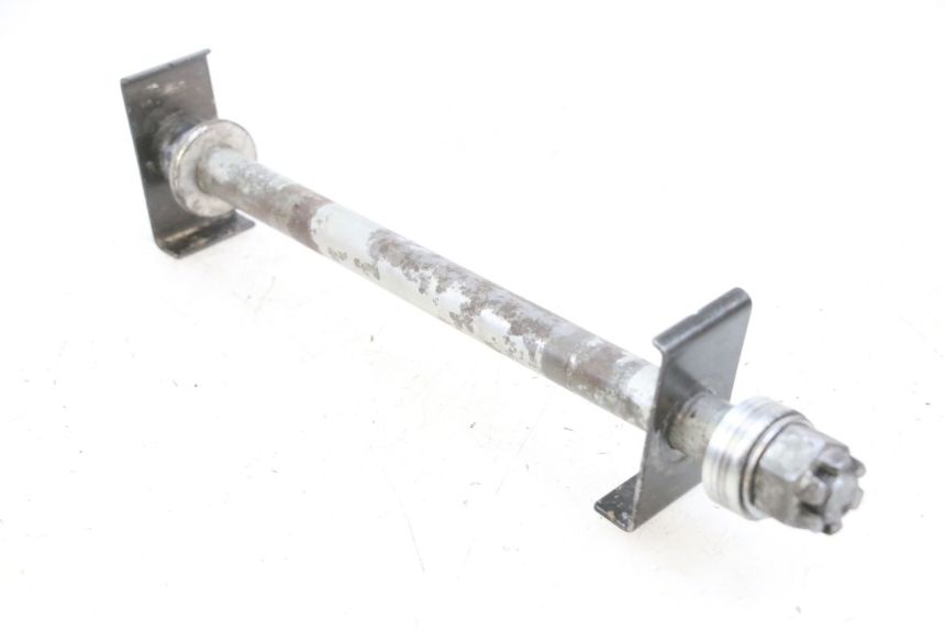 photo de EIXO DA RODA TRASEIRA KAWASAKI ZR 7 750 (1999 - 2004) - Pontos de fixação