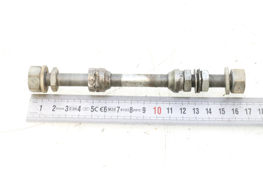 photo de EIXO DA RODA DIANTEIRA PEUGEOT 103 SPX CLIP 50 (1989 - 1992) - Detalhe da peça