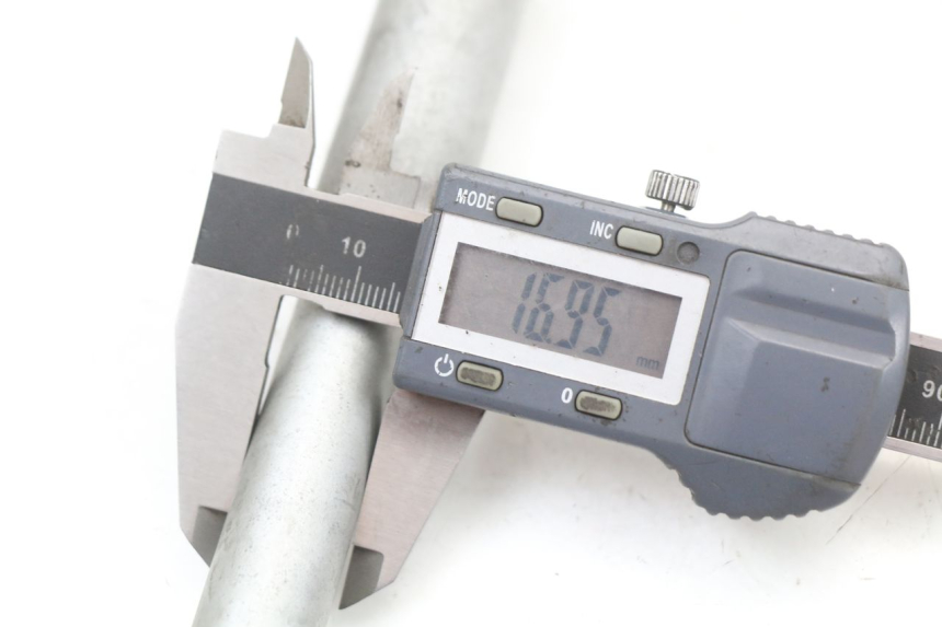 photo de EIXO DA RODA DIANTEIRA BMW C1 125 (2000 - 2003) - Ampliação técnica