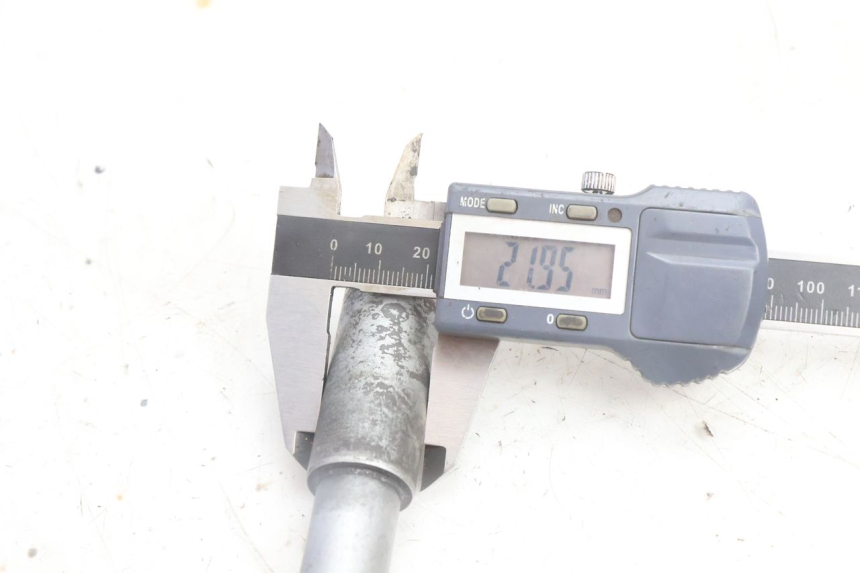photo de EIXO DA RODA DIANTEIRA BMW C1 125 (2000 - 2003) - Ampliação técnica