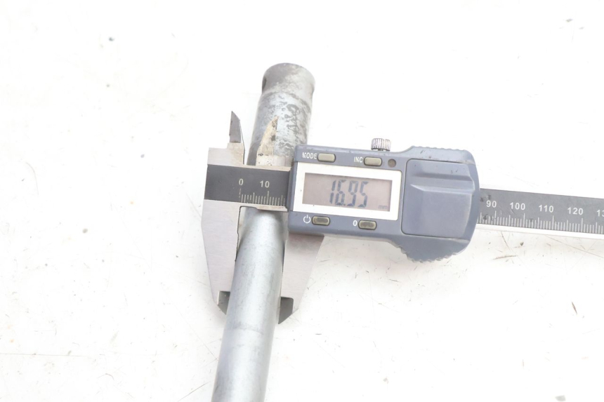 photo de EIXO DA RODA DIANTEIRA BMW C1 125 (2000 - 2003) - Vista geral