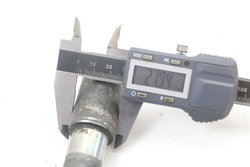 photo de EIXO DA RODA DIANTEIRA YAMAHA FJR ABS 1300 (2006 - 2012) - Ampliação técnica