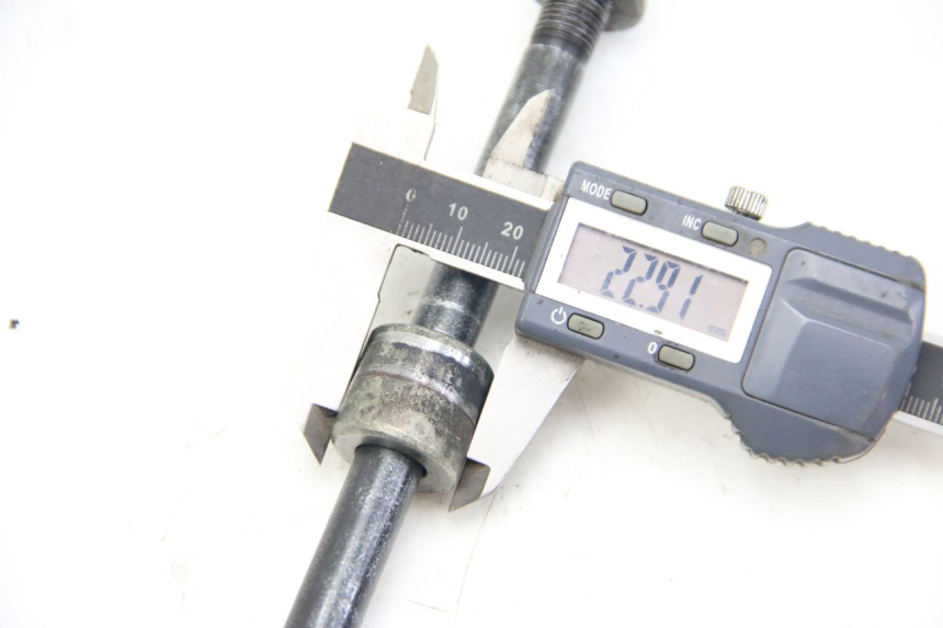 photo de EIXO DA RODA DIANTEIRA REVATTO IMPERATOR 125 (2007 - 2015) - Ampliação técnica