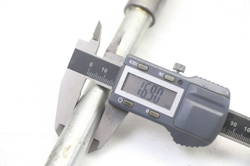 photo de EIXO DA RODA DIANTEIRA KAWASAKI ZR7 ZR-7 S 750 (1999 - 2004) - Ampliação técnica