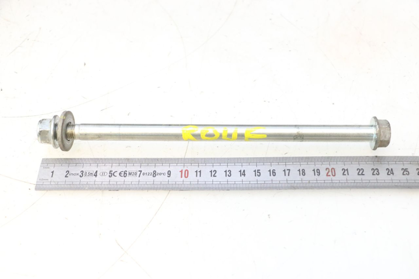 photo de EIXO DA RODA DIANTEIRA PEUGEOT KISBEE 4T 50 (2023 - 2026) - Outro ângulo de visão
