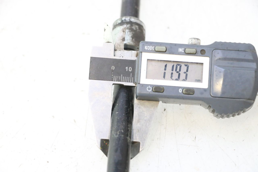 photo de EIXO DA RODA DIANTEIRA KYMCO LIKE 4T 50 (2019 - 2025) - Detalhe da peça
