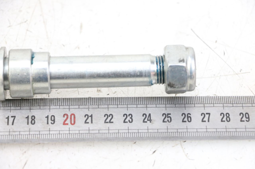 photo de EIXO DA RODA DIANTEIRA ROYAL ENFIELD CONTINENTAL GT 650 (2019 - 2024) - Detalhe da peça